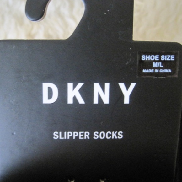 DKNY Fair Isle Snowflake Slipper Socks - Picture 4 of 5